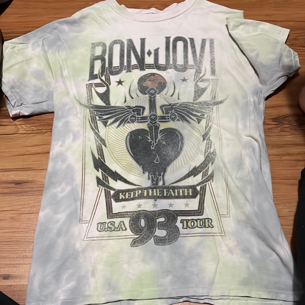 Bon Jovi tee.
